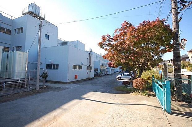 入間市立東金子小学校（約1,020m）