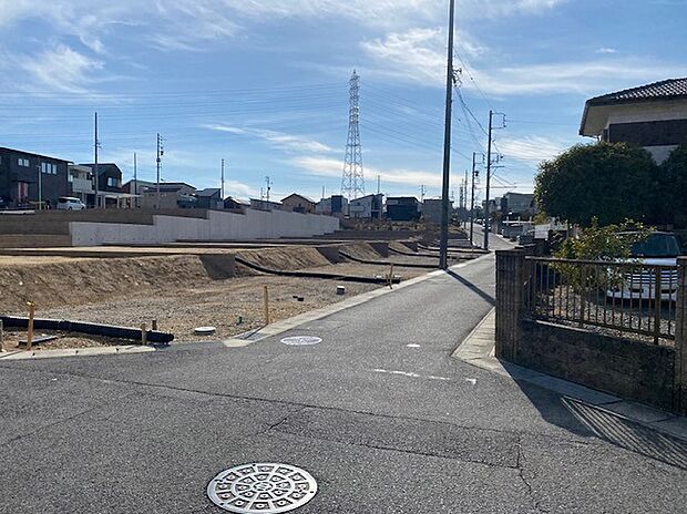 暮らしやすい街並みが魅力。陽当たり良好の立地により、明るく開放的な間取りを計画出来ます。豊かなノウハウと自由な発想でご家族の住まいづくりをお手伝いします。