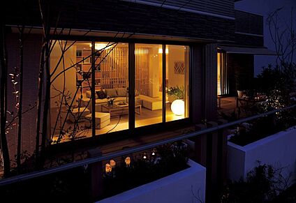 【高遮熱断熱複層ガラス】