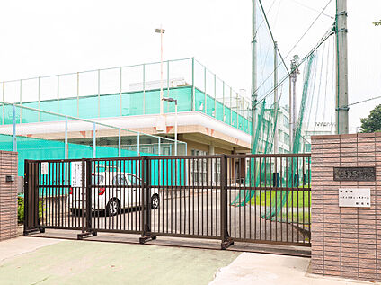 福生第三中学校 810ｍ(徒歩11分)