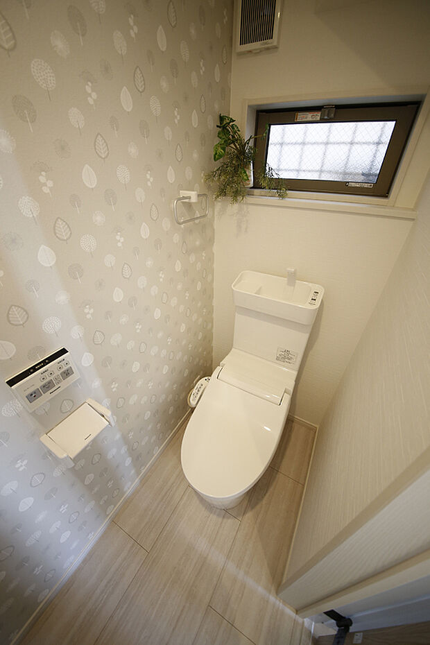 【WC】アラウーノV手洗い付き。