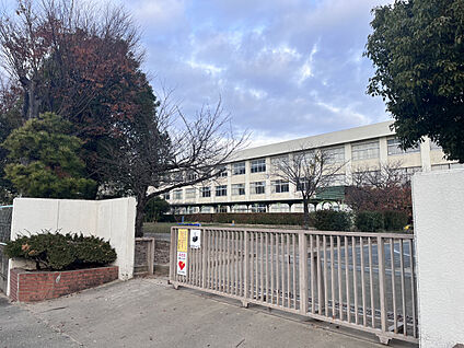 豊橋市立豊小学校 現地から1050m。(徒歩14分。)