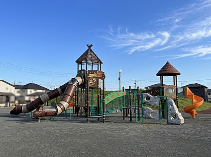 三ツ山公園 現地から120m～150m。(徒歩2分。(最長))