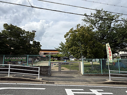 奈良市立朱雀こども園 現地から1200m～1230m。(徒歩15分～16分。)