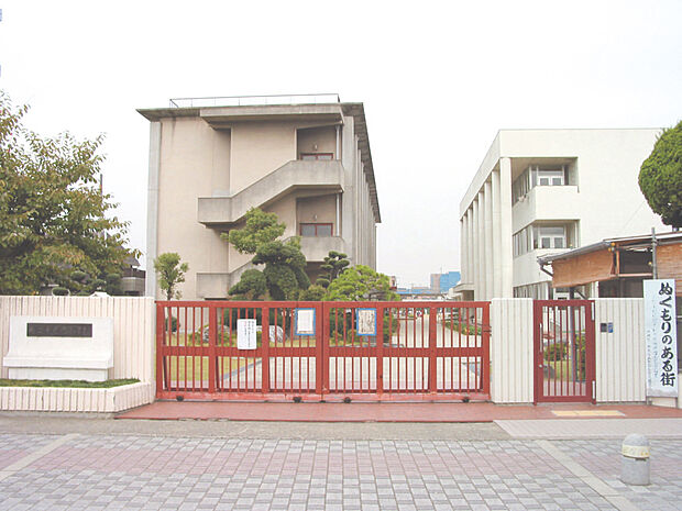 東忠岡小学校（約320m）