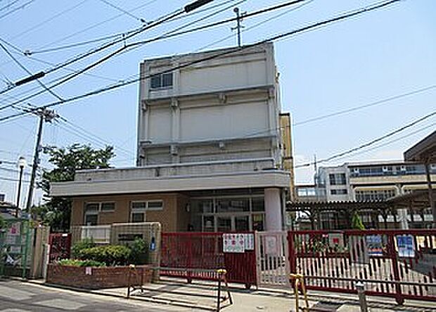 浜寺小学校（約240m）