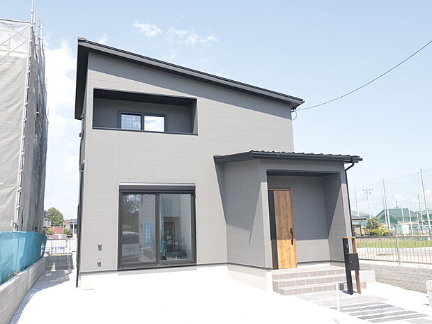 ３号地モデルハウス（外観）です！
内覧いただけます。ご希望の場合はご予約をお願いいたします。