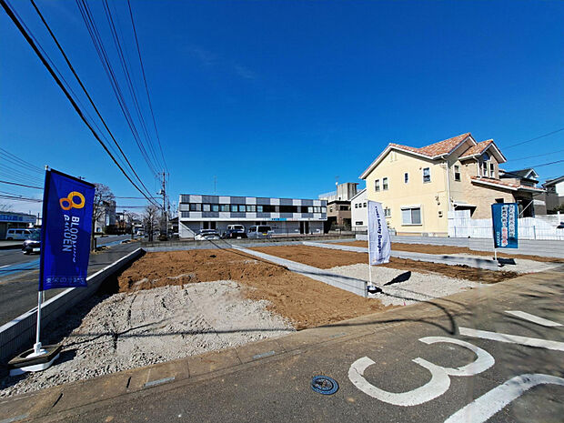 現在工事が進行中の新築物件です！これから形になっていく住まいにワクワクしますね☆　