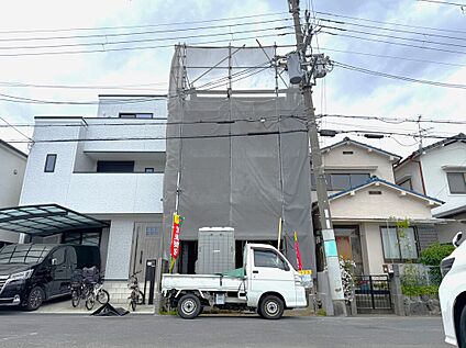 【前面道路含む現地写真】