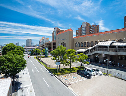 阪急宝塚線「宝塚」駅 約3430～3500ｍ(自転車約14分)