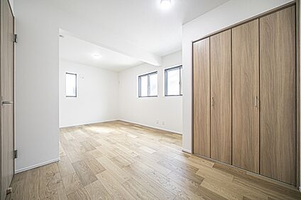 【洋室(約9.75帖)/当社施工例】