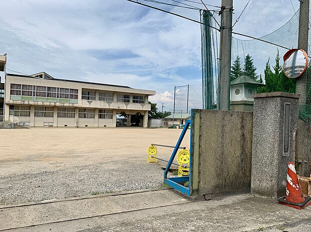 二上小学校(約720m)