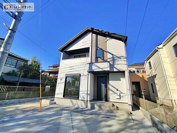 【現地外観写真】2号棟地震に強いオリジナル工法を是非お確かめ下さい♪当日のご見学予約も承ります。同じものは2つとない「夢のマイホーム」との出会いが待っているかもしれません。