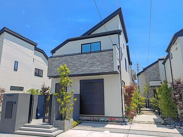【現地外観写真】4号棟
住宅性能評価で耐震等級3(最高等級)を取得!お客様を守る大切な住宅だからこそ、第三者の検査を受けて安心して住んでいただける住宅をご案内させて頂きます。