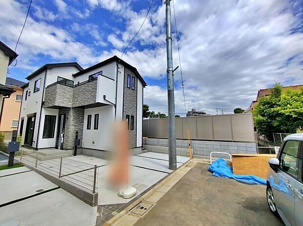 【【前面道路含む現地写真】】【A号棟】周辺は閑静な住宅地です。落ち着きある暮らしが実現します。この街で・この家で暮らしたいと思わせる理由を是非現地でお確かめ下さい。