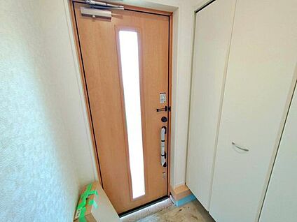 【玄関】2号棟