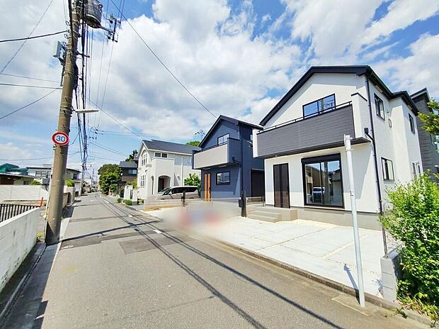 【前面道路含む現地写真】2号棟・気になった物件すぐにご見学対応させていただきます♪平日・お仕事帰りなど、いつでもご案内可能です♪周辺環境と併せて、実際に現地をご確認ください♪