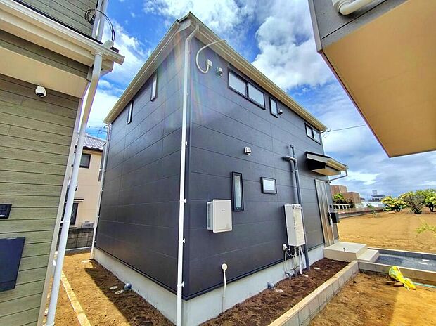【【現地外観写真】１号棟】１号棟住宅性能評価で耐震等級３（最高等級）を取得！お客様を守る大切な住宅だからこそ、第三者の検査を受けて安心して住んでいただける住宅をご案内させて頂きます。