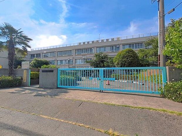 稲城市立稲城第六小学校(約260m)