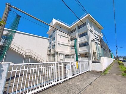 府中市立府中第八中学校 1000m(徒歩13分)
