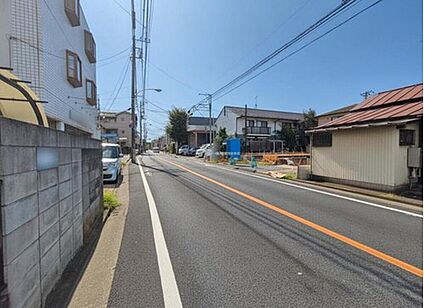 【前面道路含む現地写真】A号棟