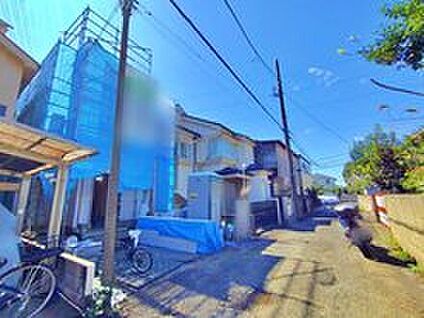 【前面道路含む現地写真】