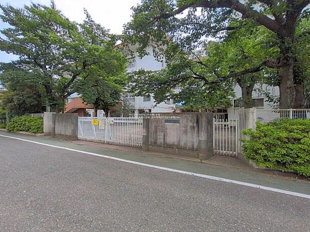 府中市立矢崎小学校(約240m)