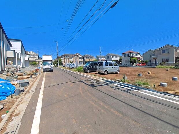 【前面道路含む現地写真】気になった物件すぐにご見学対応させていただきます。平日・お仕事帰りなど、いつでもご案内可能です。周辺環境と併せて、実際に現地をご確認ください♪
