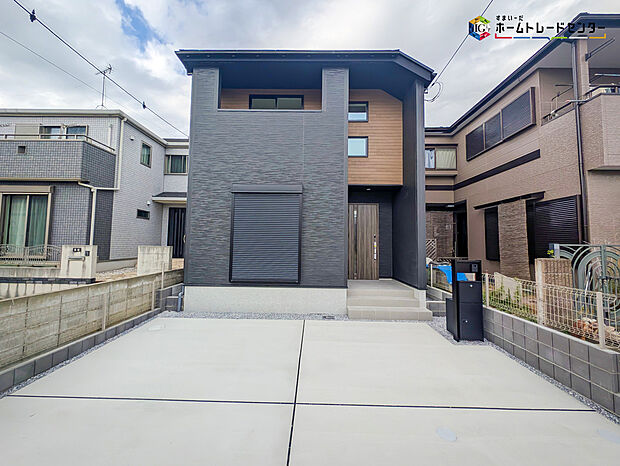 「堂下公園入口」バス停まで徒歩1分、JR常磐線「天王台」駅までバス乗車14分!
「リナージュ」~時間を超えて、受け継がれていく住まいを~
安心の住宅性能評価取得物件!地震に強い家!