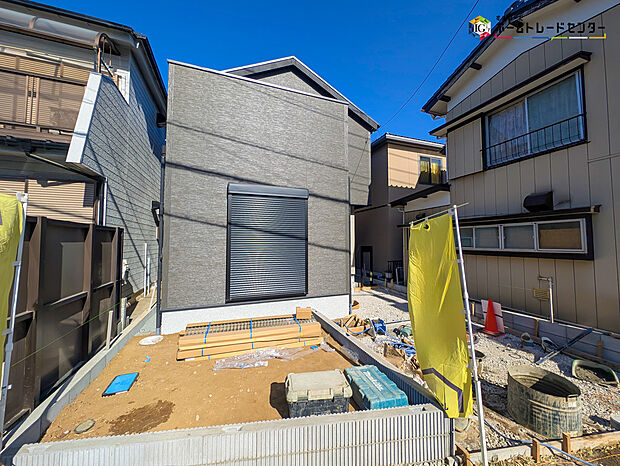 嬉しい仕様がたくさん！
南向き、水廻り集中設計、全洋室、浴室乾燥機、ファミリークローク、WIC、LDK可動棚、宅配BOX、カースペース1台分等♪