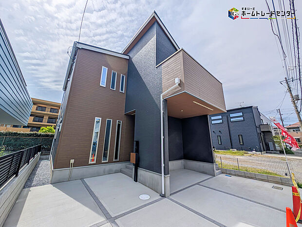 嬉しい設備仕様♪
南向き、浴室乾燥機、水廻り集中設計、全洋室、玄関ホール物入、床下収納、駐車2台可能等♪