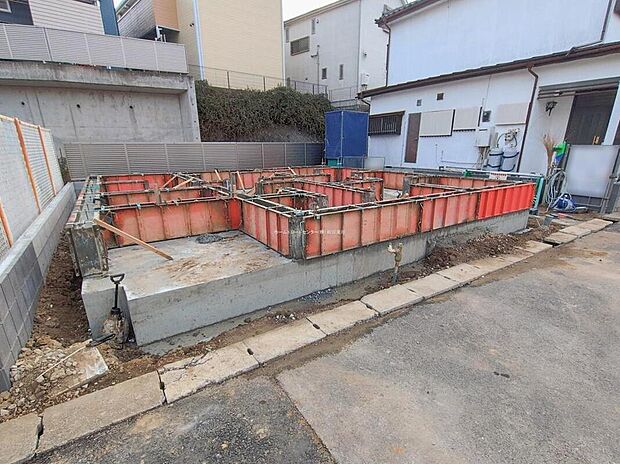 東武野田線「新柏」駅まで徒歩10分!
住宅性能評価取得物件!耐震等級で最高等級を取得♪地震に強い家!