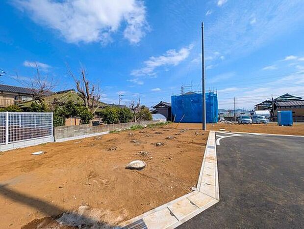 「宿連寺」バス停まで徒歩8分、JR常磐線「北柏」駅までバス乗車14分!または、自転車で約8分♪(徒歩22分)
住宅性能評価取得物件!耐震性などで最高等級を取得♪地震に強い家!