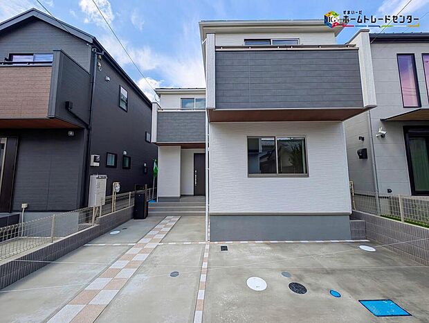 嬉しい仕様がたくさん！
浴室乾燥機、全洋室、リビングイン階段、ストレージルーム、人感センサー付きライト、南面バルコニー、カースペース1台分等♪