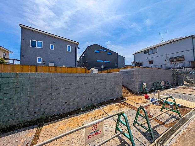 「刈込」バス停まで徒歩4分、JR常磐線・東武野田線「柏」駅までバス乗車6分!(または自転車で約11分)
確かな品質が暮らしの未来を支える、長期優良住宅!
