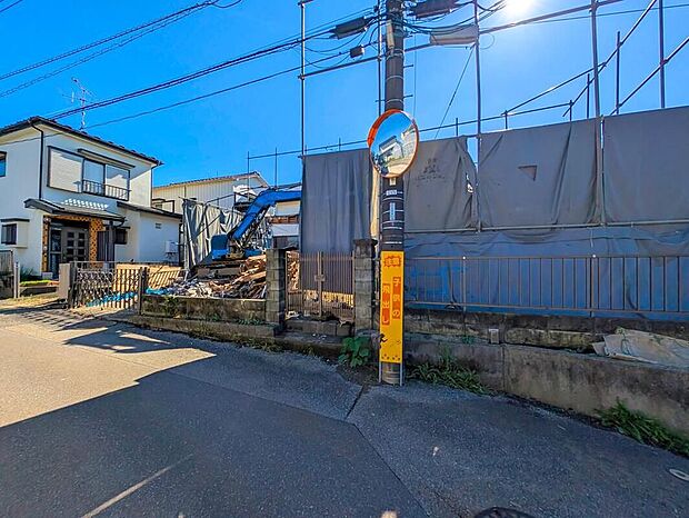 嬉しい仕様・設備がたくさん！角地、浴室乾燥機、全洋室、WIC、パントリー、リネン庫、ホール物入、駐車2台可能等！