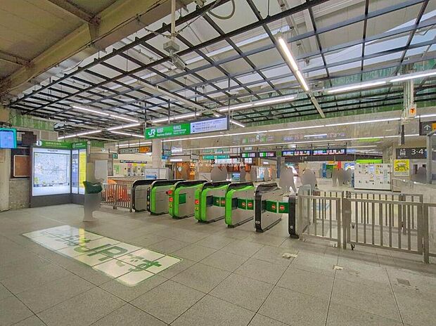 「大津ヶ丘団地」バス停まで徒歩12分、JR常磐線・東武野田線「柏」駅までバス乗車20分！