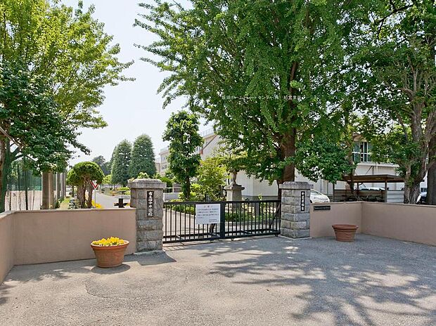 柏市立田中中学校（約1,500m）