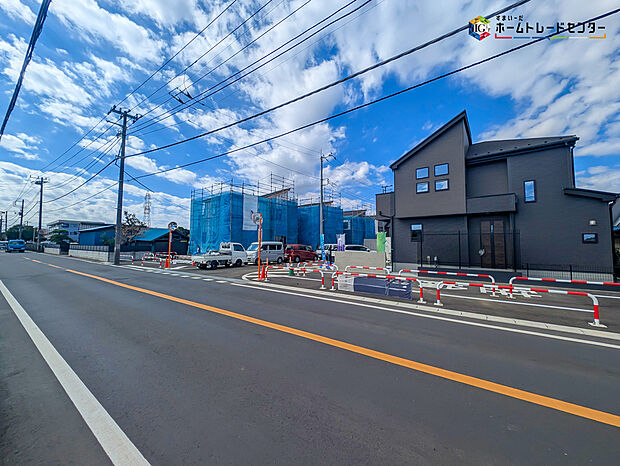 【前面道路含む現地写真】2025年10月完成!
平日・お仕事帰りなど、いつでもご案内致します!
お気軽にお問い合わせ下さい♪