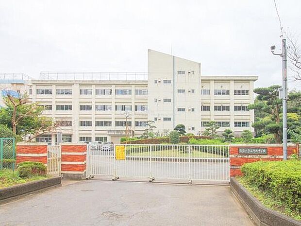 我孫子市立湖北中学校（約2,730m）