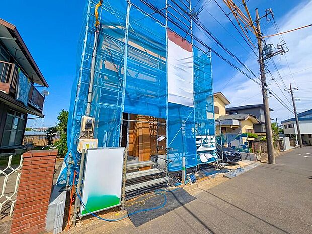 【現地外観写真】【安心の住宅性能評価取得物件！】耐震性などで最高等級を取得♪地震に強い家！国土交通大臣認定の第三者機関による厳重なチェックを行い安心・安全な新築一戸建てを提供します