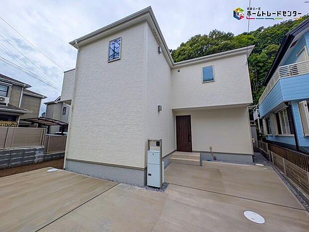 【 現地外観写真】全室WIC完備の、収納充実の3LDKです♪長期優良住宅認定物件の為、永く安心して暮らせる住まいです。