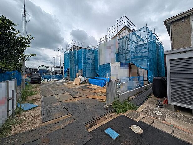 【前面道路含む現地写真】2026年8月完成予定!平日・お仕事帰りなど、いつでもご案内致します!お気軽にお問い合わせ下さい。