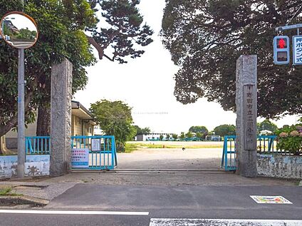 野田市立二川小学校 1000ｍ(徒歩13分)