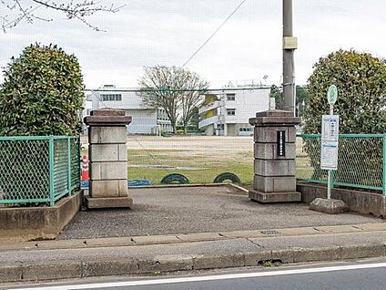 野田市立木間ケ瀬中学校 2160m(徒歩27分)