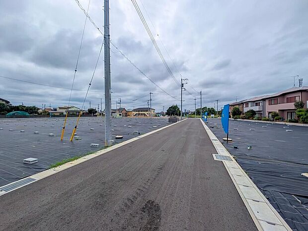 【現地外観写真】【安心の住宅性能評価取得物件！】耐震性などで最高等級を取得♪地震に強い家！国土交通大臣認定の第三者機関による厳重なチェックを行い安心・安全な新築一戸建てを提供します