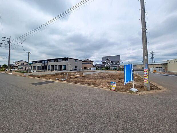 【前面道路含む現地写真】2026年12月完成予定!平日・お仕事帰りなど、いつでもご案内致します!お気軽にお問い合わせ下さい♪