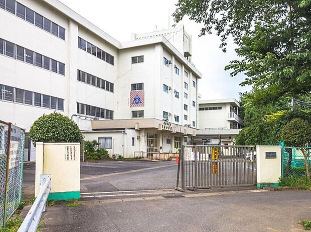 我孫子市立布佐小学校(約1,600m)