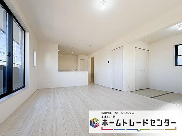 ◆LDKはご家族みんなが揃う大切な空間です♪テーブルやソファ、カーテン選び、レイアウトを考えるのも楽しいですね♪笑顔溢れる楽しい暮らしをイメージしながらご見学ください♪