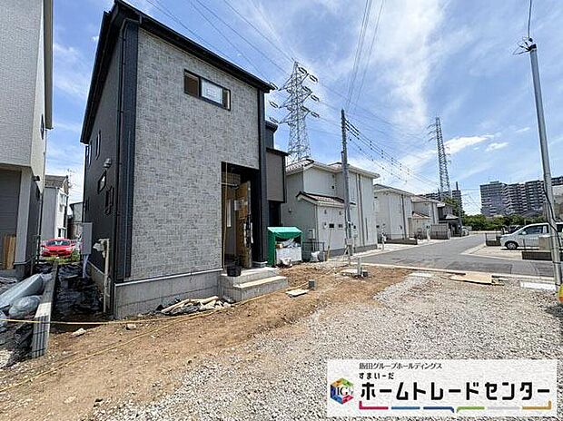 平日・お仕事帰りなど、いつでもご案内させていただきます！デザイン・目に見える設備面も大切ですが、耐震構造で地震に強い家の為、次代へ繋ぐ強固な住宅です。